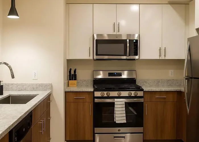 Boulevard Modern 1br Asu Pool Gym 07 Apartment *